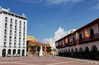 Plaza del Reloj