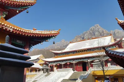 五龙山风景区-灵峰禅寺