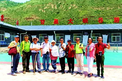 Visiting the Yucha Grand Canyon in Northern Shaanxi with Lao Xia