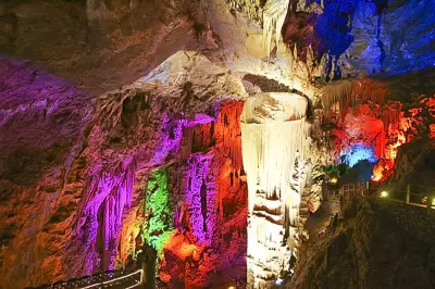 Wuxi County Lingwu Cave