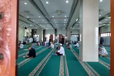 Jami' Al-Wiqoyah Mosque