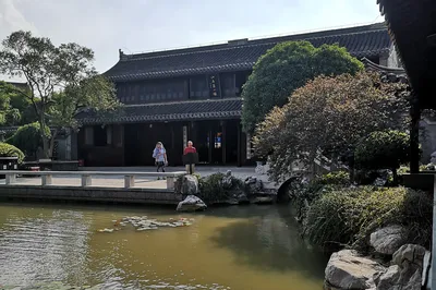 Thousand-Year Chaixu Street: The Enchanting Carved Mansion