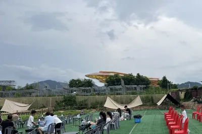 天空之城煙花營地