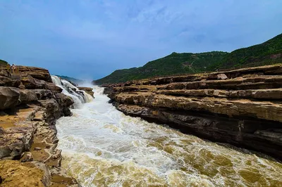 One River, Two Provinces, Through Seasons, Still Graceful: Pingyao Ancient City, Wang Family Compound, Yucha Grand Canyon, Wave Valley, Hukou Waterfall, Qiankun Bay