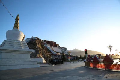 五一長假旅遊攻略 | 拉薩市喫喝玩樂盤點，這幾個地方不容錯過