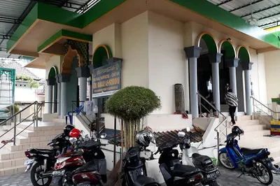 Pertiwi Waqf Masjid Gendingan