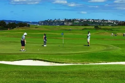 Sydney Seaside Golf Course: Ocean on One Side, Course on the Other – This Feeling Is Amazing