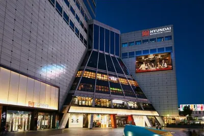 Detailed Seoul Shopping Guide: Night Shopping at Dongdaemun! How to Get to Hyundai Department Store Duty Free Shop in Gangbuk