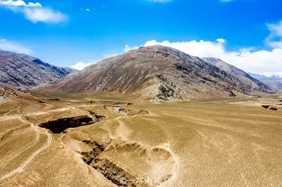 Explore Golmud in Qinghai: A Feast of Breathtaking Scenery