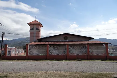 Iglesia de la Santísima Trinidad Hatillo 7