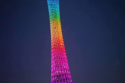 Canton Tower ‘Little Waist’ Light Show & Night Views of Zhujiang New Town