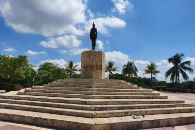 Monumento India Catalina