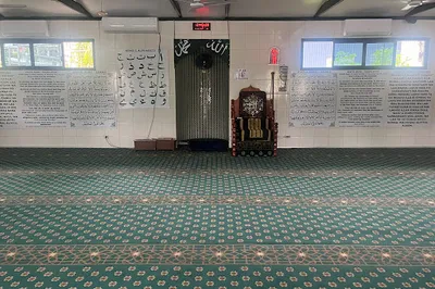 Narere Markaz-Farooqi-musallah