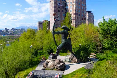 Hayk Nahapet Statue