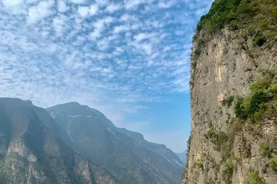 罕见的重庆飞重庆 3天2晚体验一座有山有水有灵气的巫山小城