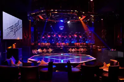 Black House Disco