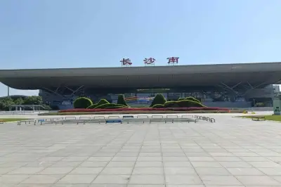 长沙南站-西广场