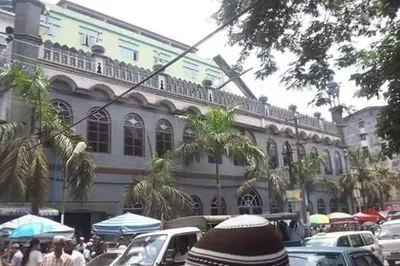 RONAQ MASJID