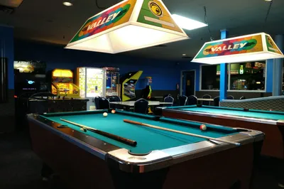 Splitsville Bowl Calgary Meridian