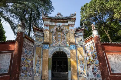 White Emperor City