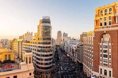 Seven-Star Themed Routes Reshape Madrid's Immersive Shopping Experience