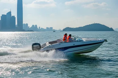 Speedboat Rides in Xiamen