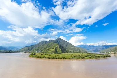 First bay of the Yangtze River