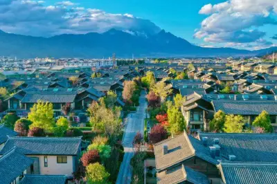 人間四月天，麗江玉龍雪山下 | 去有花的地方，看醉美的風景