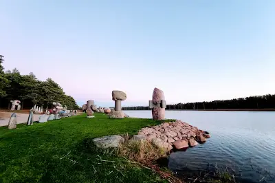 Paula Jaunzema akmens skulptūru parks