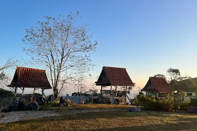 Xalakham Phoukhoun Camping