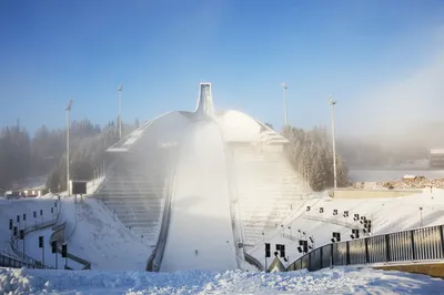 霍爾門科倫滑雪跳臺