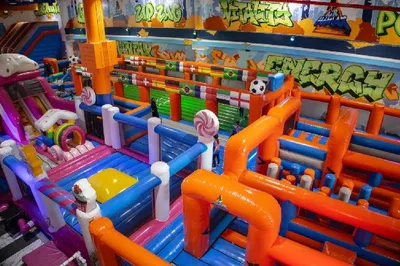 Air Maniax Yas Mall