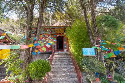 丽江束河古镇-石莲古寺