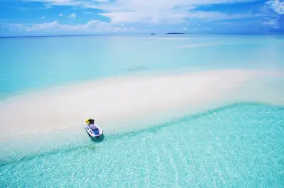Hukuruelhi Island