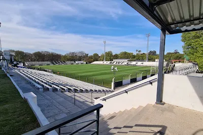 Alfredo Víctor Viera Park Stadium
