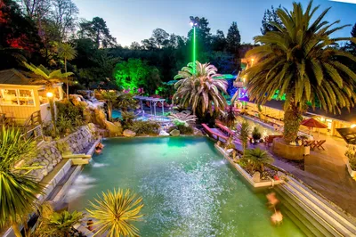 Taupo DeBretts Hot Springs