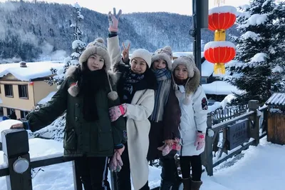 Frozen Fantasy - Snow Town Trip