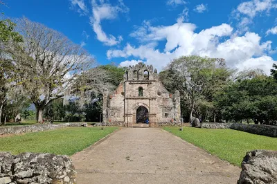 Ruinas de Ujarrás