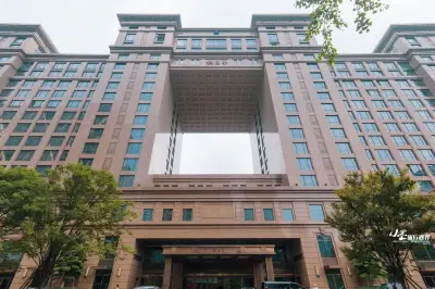 非中心不选，非品质不立，钱塘江畔的“唐顿庄园”—杭州泛海钓鱼台酒店