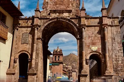 Arco de Santa Clara, Cuzco Perú