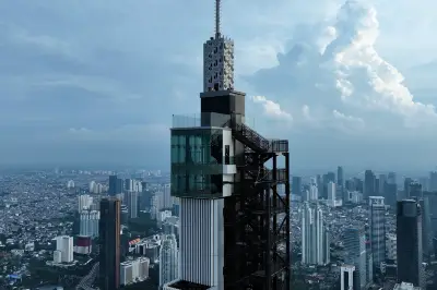 UP at Thamrin Nine