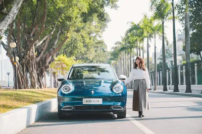 Ora Good Cat Experience Officer | Driving Past Canton Tower, Delightful Afternoon Tea Moments with the Ora Good Cat