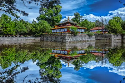 Mid-lake Palace