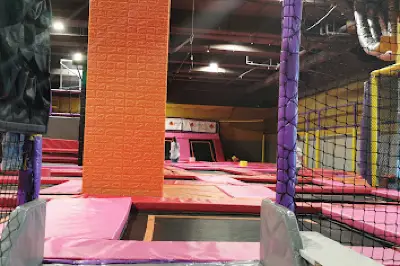 Jump.Trampoline Park