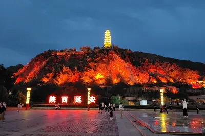 Journey to the Revolutionary Sacred Place, Recalling Thirteen Glorious Years