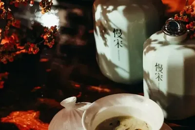中國人千年來冬天的浪漫，都從慢飲黃酒開始。
