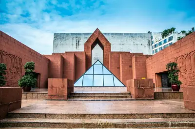 Nanyue King Museum-The Site of King's Tomb