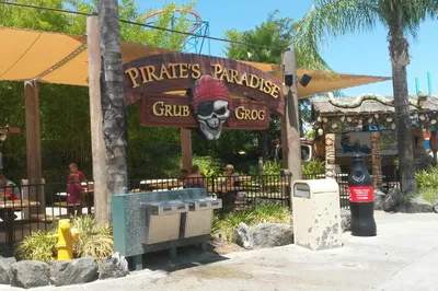 Hurricane Harbor Los Angeles