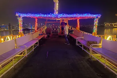 Boat Rides | ركوب السفن