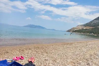 Camping Bekas Beach